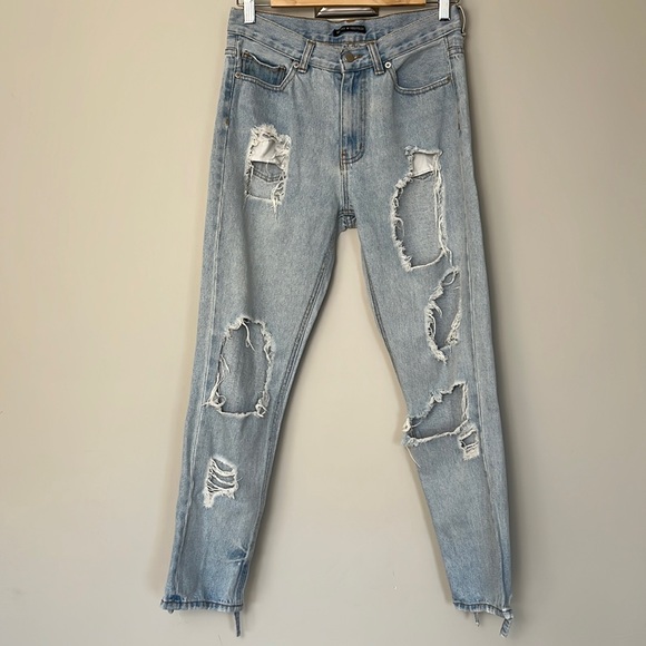 Brandy Melville Destroyed Ripped Mom Jeans - Picture 1 of 15